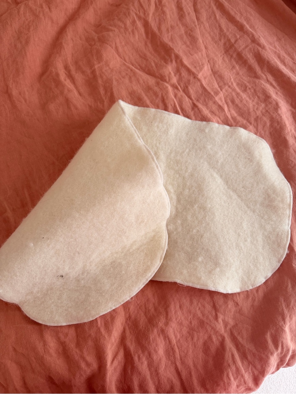 100% Organic Wool Changing Pad - Cream “Puddle Pad” - Picture 5 of 11